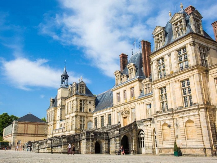  在法國注冊一家公司相關(guān)費(fèi)用是多少？ 注冊法國公司優(yōu)勢